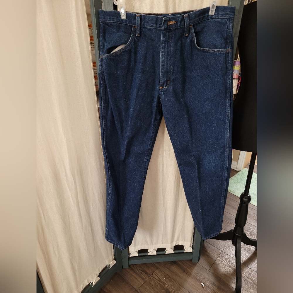 (4124)Rustler Men's Size 36x29 Blue Jeans